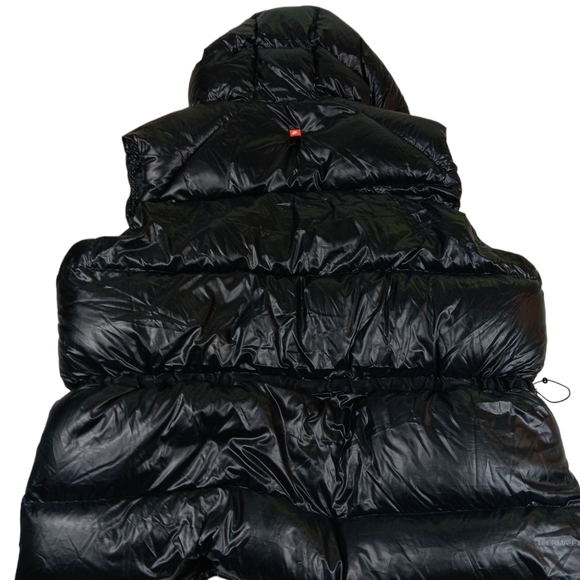 Brand new Nike Sportswear Therma-Fit City Hooded Gilet Down vest DD4656-010 - Picture 10 of 12
